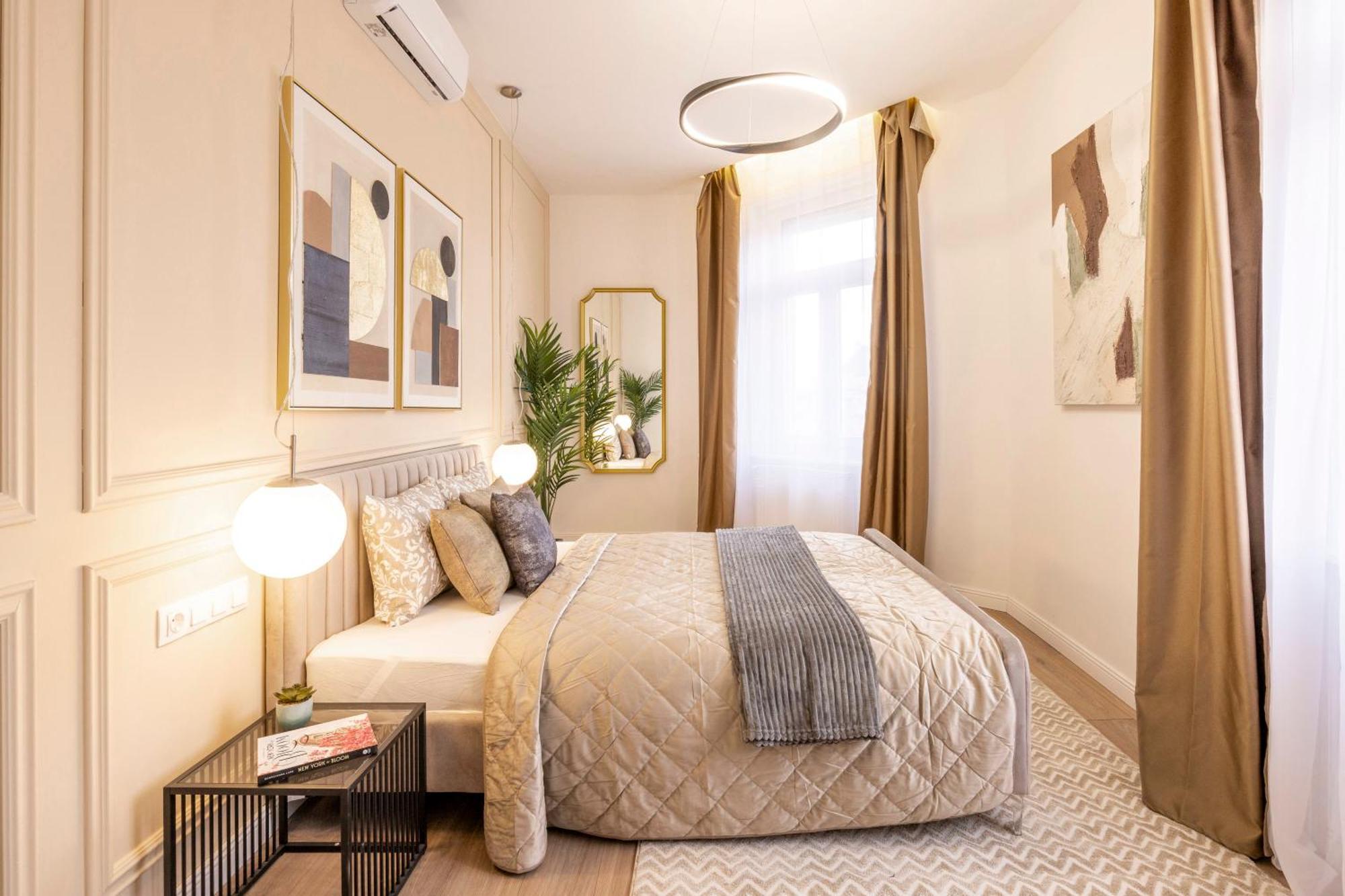 Апартаменти Luxury & Classy With 3bedrm, 2bathrm Будапешт